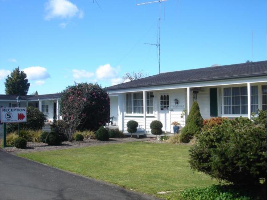 Colonial Court Motel Cambridge Exterior foto